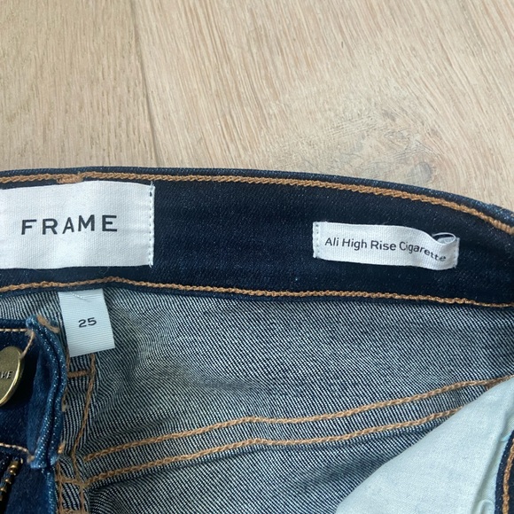 Frame Ali High Rise Cigarette Jean in Cabana 25 - Picture 4 of 5